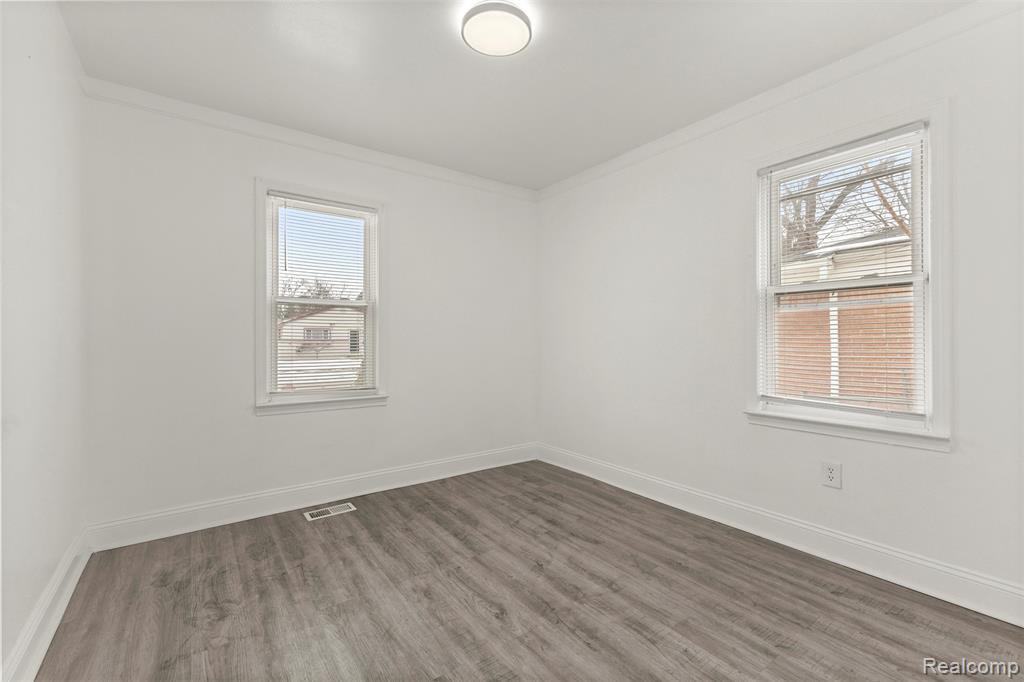 4721 Jackson Street, Dearborn Heights, MI 48125 — Photo 13