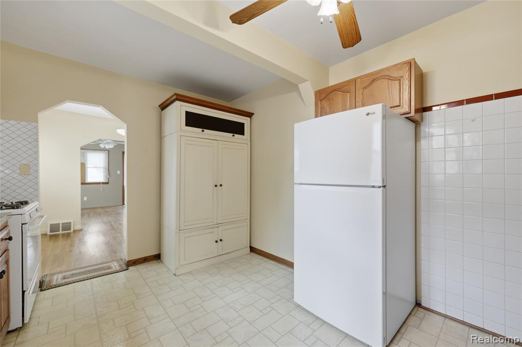 19029 Florian Street, Roseville, MI 48066 — Photo 14