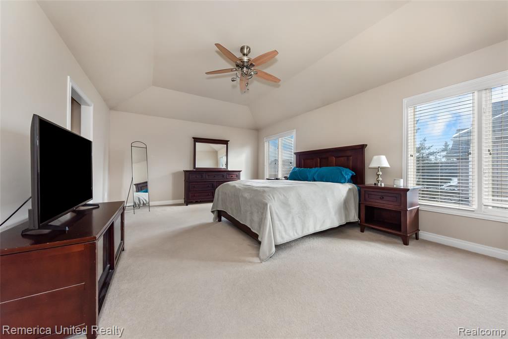 24695 Wedgewood Dr, South Lyon, MI 48178 — Photo 38