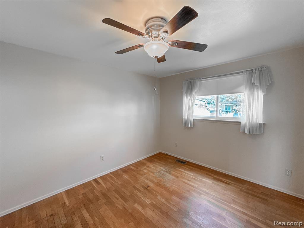5171 OAKVIEW Drive, Swartz Creek, MI 48473 — Photo 29
