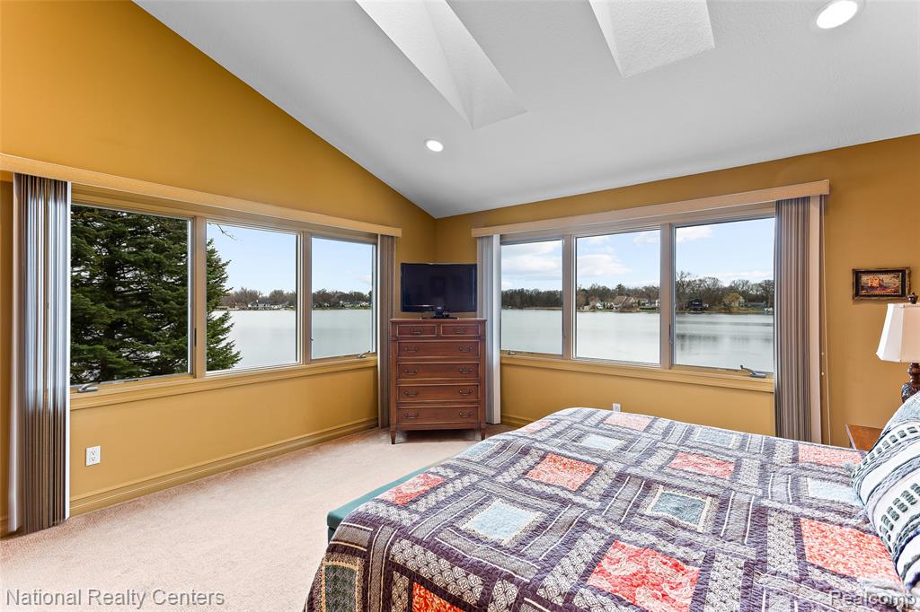 1100 Clearwater Boulevard, White Lake, MI — Photo 39