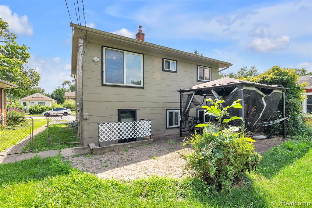 4408 Campbell Street, Dearborn Heights, MI 48125 — Photo 36