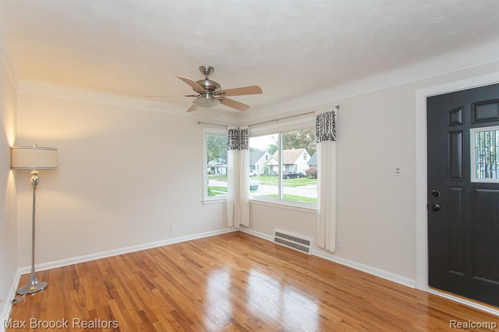 506 AMELIA Avenue, Royal Oak, MI 48073 — Photo 4