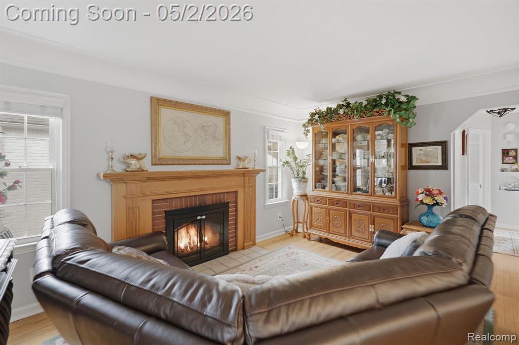 1857 Roslyn Road, Grosse Pointe Woods, MI 48236 — Photo 8