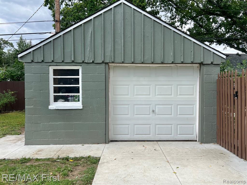 559 Gardendale Street, Ferndale, MI 48220 — Photo 39