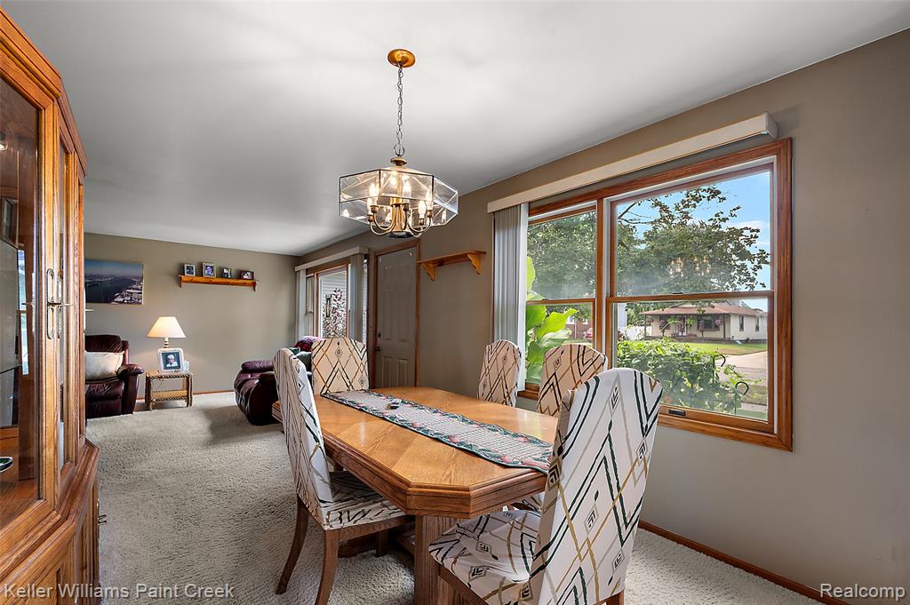 436 Orchard Street, Wyandotte, MI 48192 — Photo 12