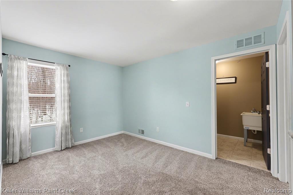 51768 Leshan Drive, Chesterfield, MI 48047 — Photo 22