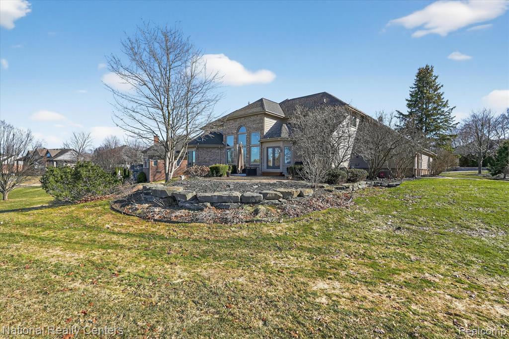 1280 Glen Court, Highland, MI — Photo 37