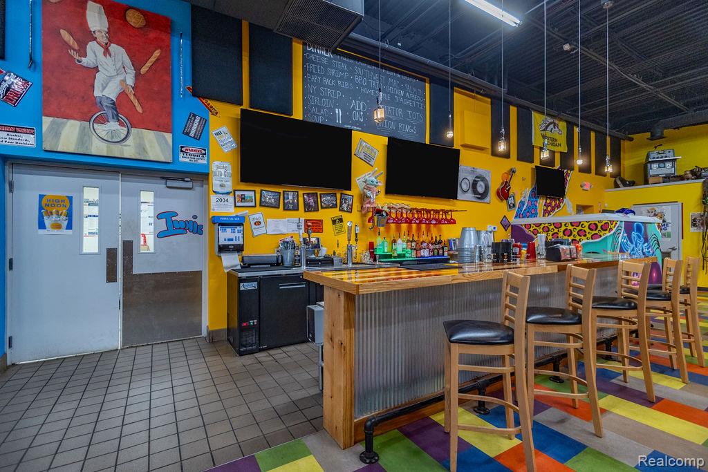 8845 Gratiot Road, Saginaw, MI, 48609