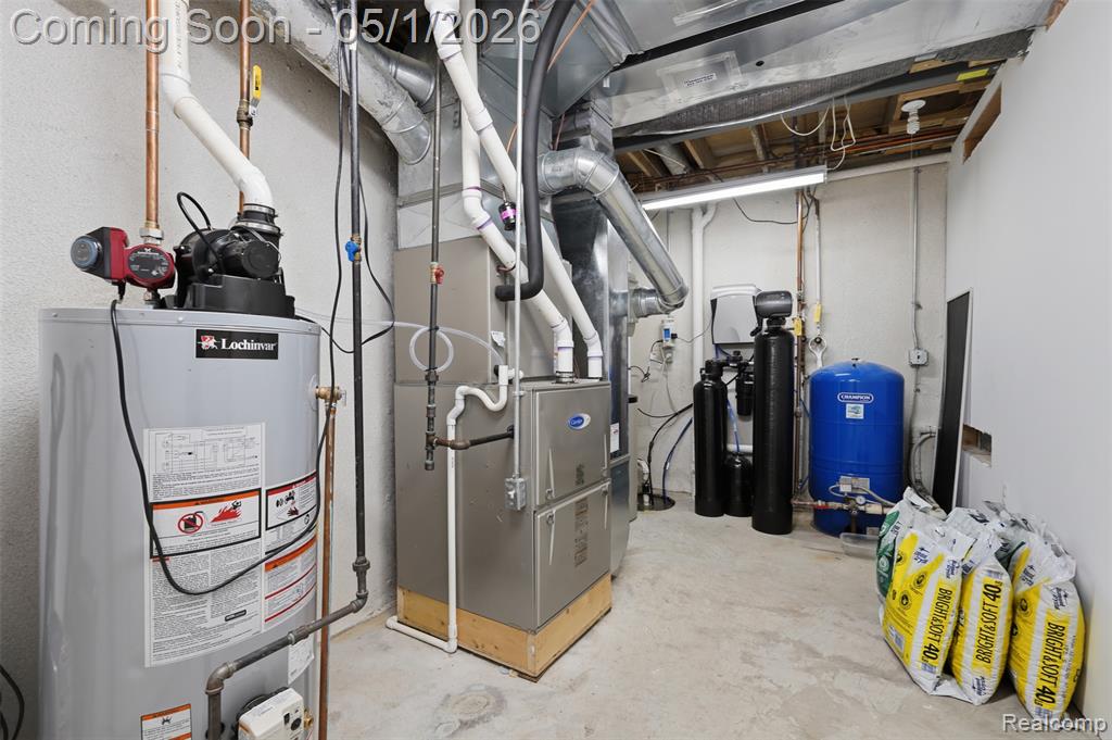 9028 Green Hickory Lane, Fenton, MI 48430 — Photo 36