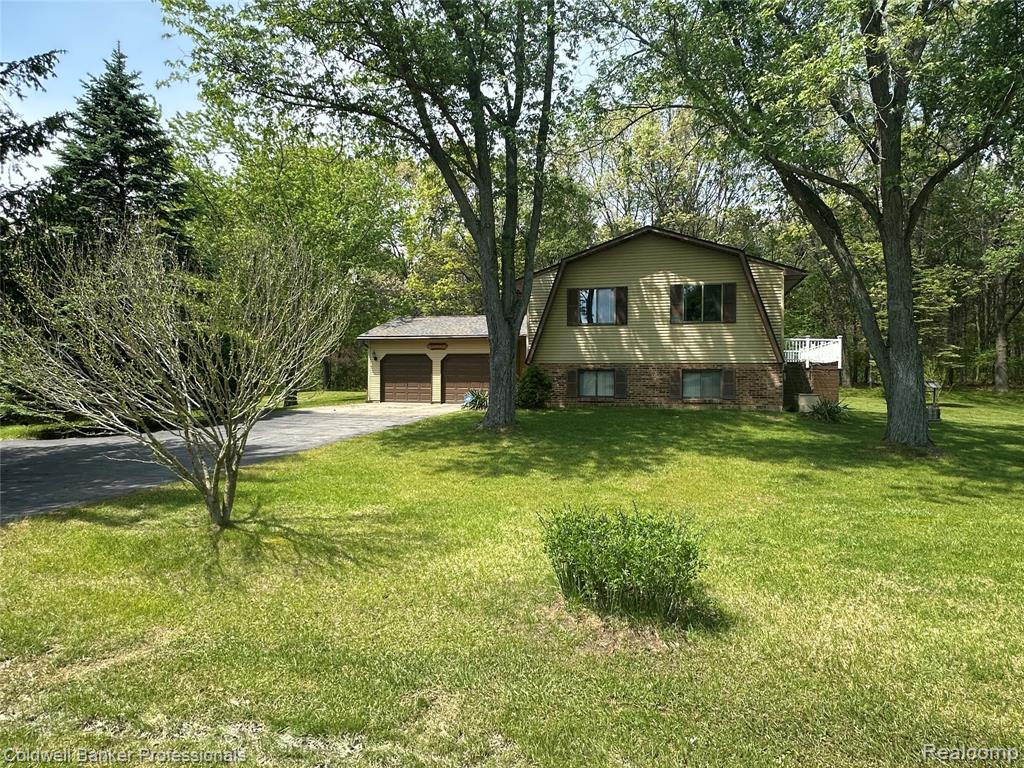 5398 Linger Lane, Lapeer, MI 48446 — Photo 30
