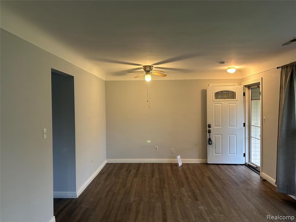 92 Kirk Lane, Troy, MI 48084 — front exterior