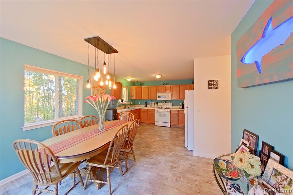 8883 Redstone Drive, 2, Pinckney, MI 48169 — Photo 7