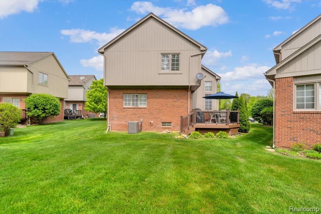 54745 Four Seasons Drive, Utica, MI 48316 — Photo 31