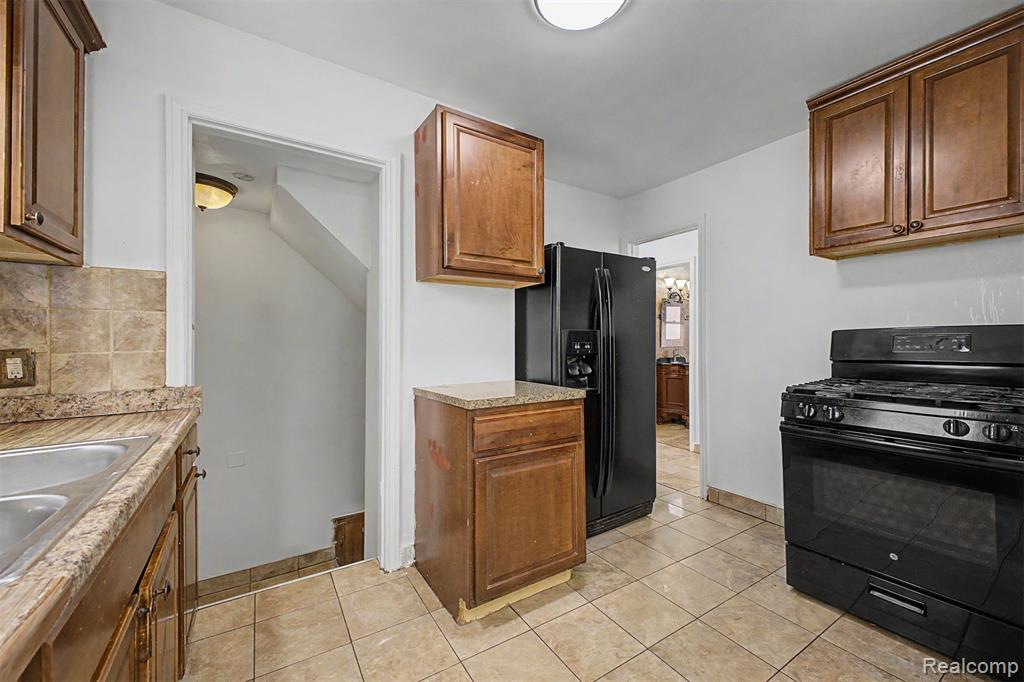 4645 Rosalie Street, Dearborn, MI 48126 — Photo 13