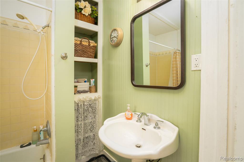 6248 Waldon Road, Clarkston, MI — Photo 19