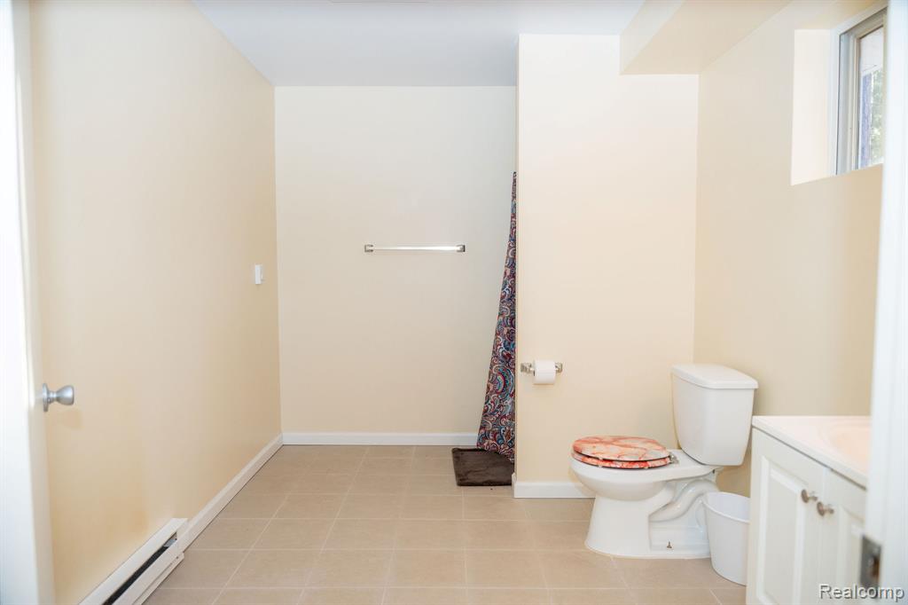 9887 W HIGGINS LAKE Drive, Roscommon, MI 48653 — Photo 26
