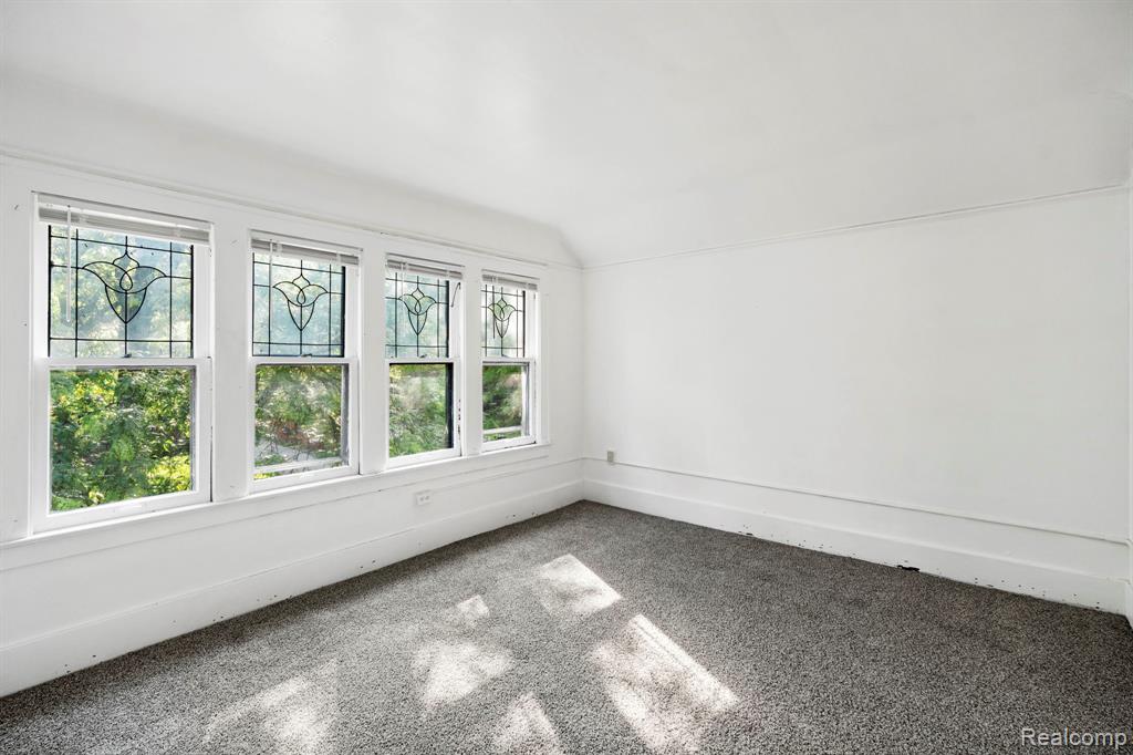 5261 Lakeview Street, Detroit, MI 48213 — Photo 31