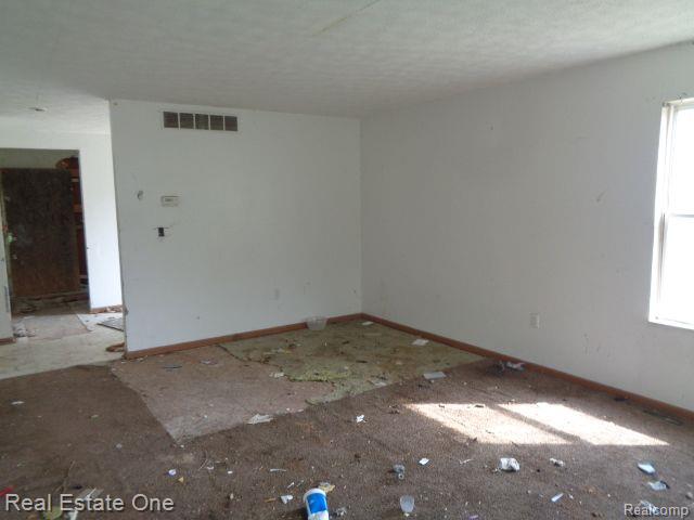 4208 HOLCOMB Street, Detroit, MI 48214 — Photo 7