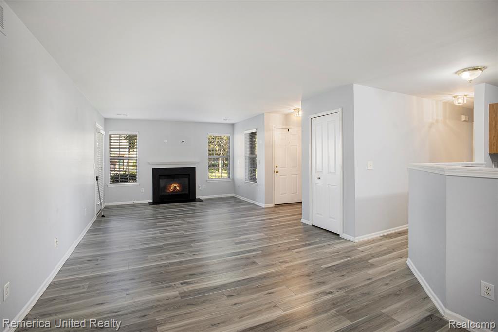 4184 Hampton Ridge Boulevard, Howell, MI 48843 — Photo 4