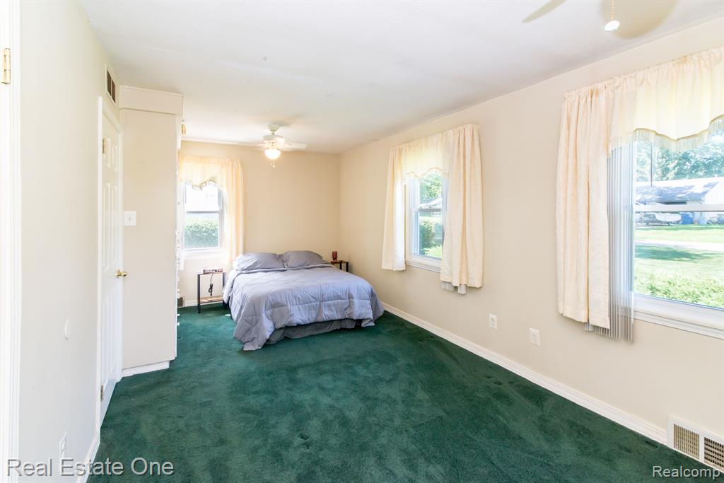 4049 MEIGS Avenue, Waterford, MI 48329 — Photo 19