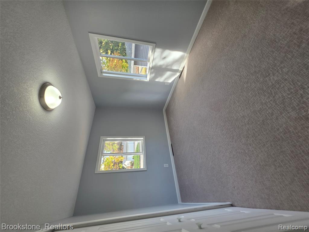 420 Sunnyside Drive, Flushing, MI 48433 — Photo 20