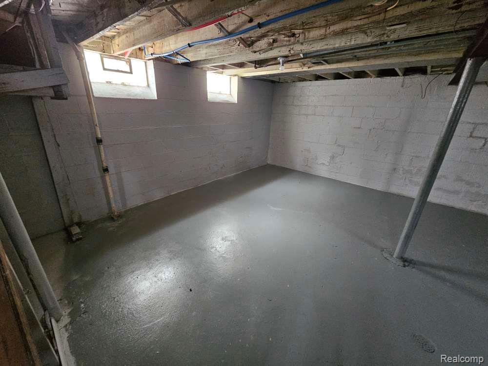 8442 Warwick Street, Detroit, MI 48228 — Photo 15
