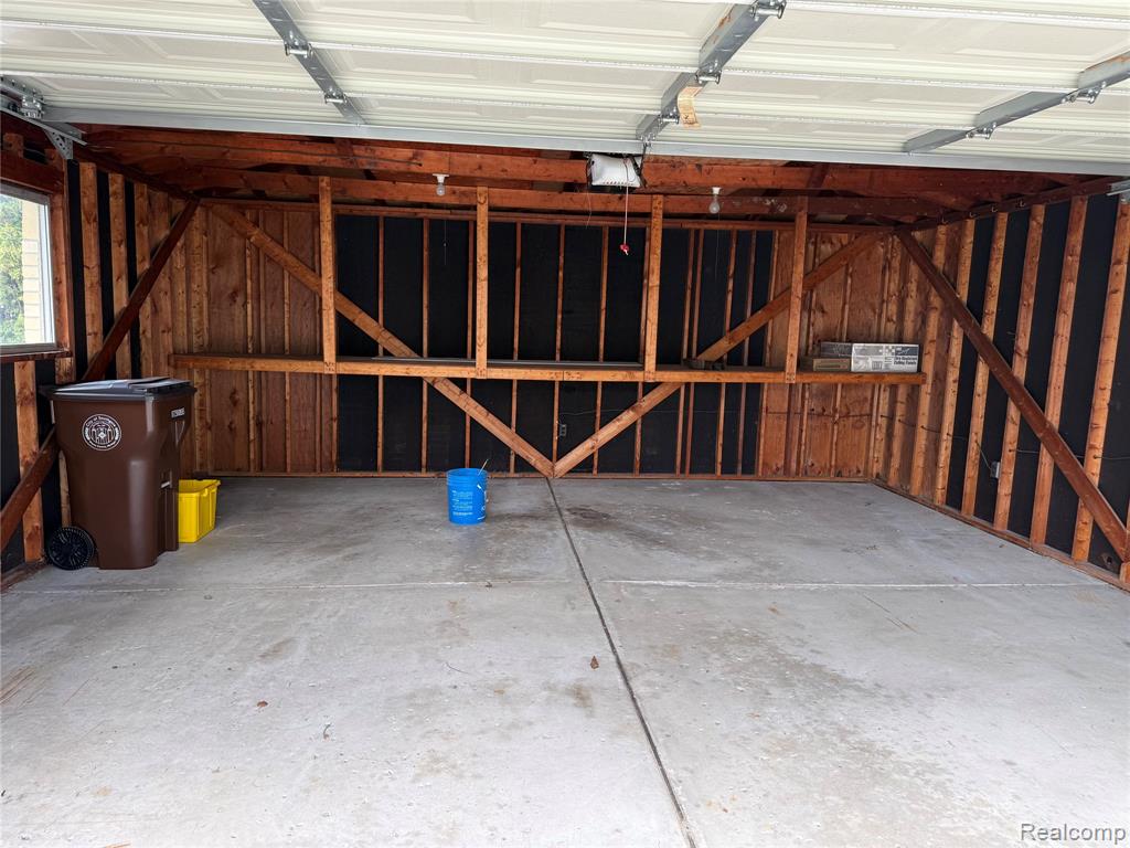 15258 Travis Street, Southgate, MI 48195 — Photo 30