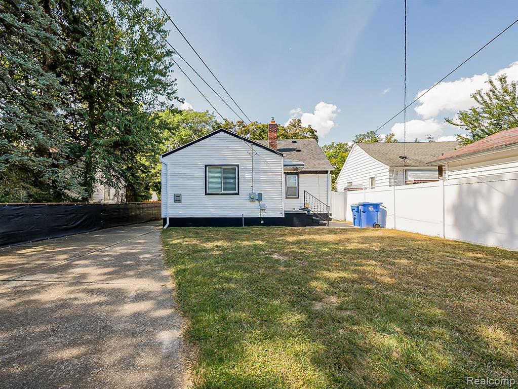 4205 Syracuse Street, Dearborn Heights, MI 48125 — Photo 18
