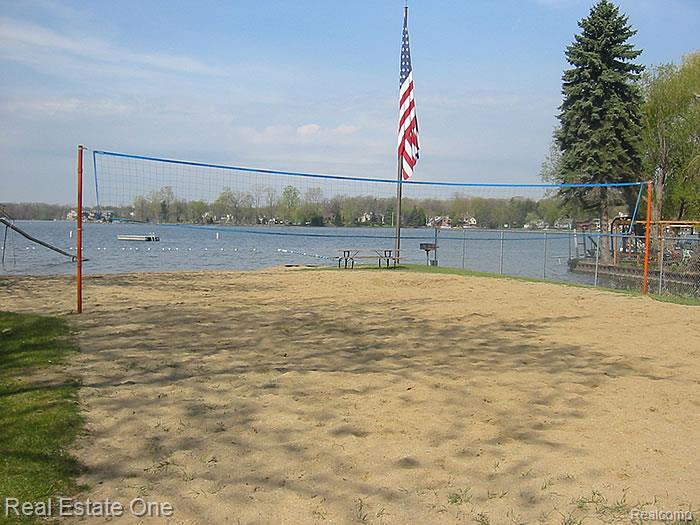 4659 Camelina Street, Commerce Twp, MI 48382 — Photo 75