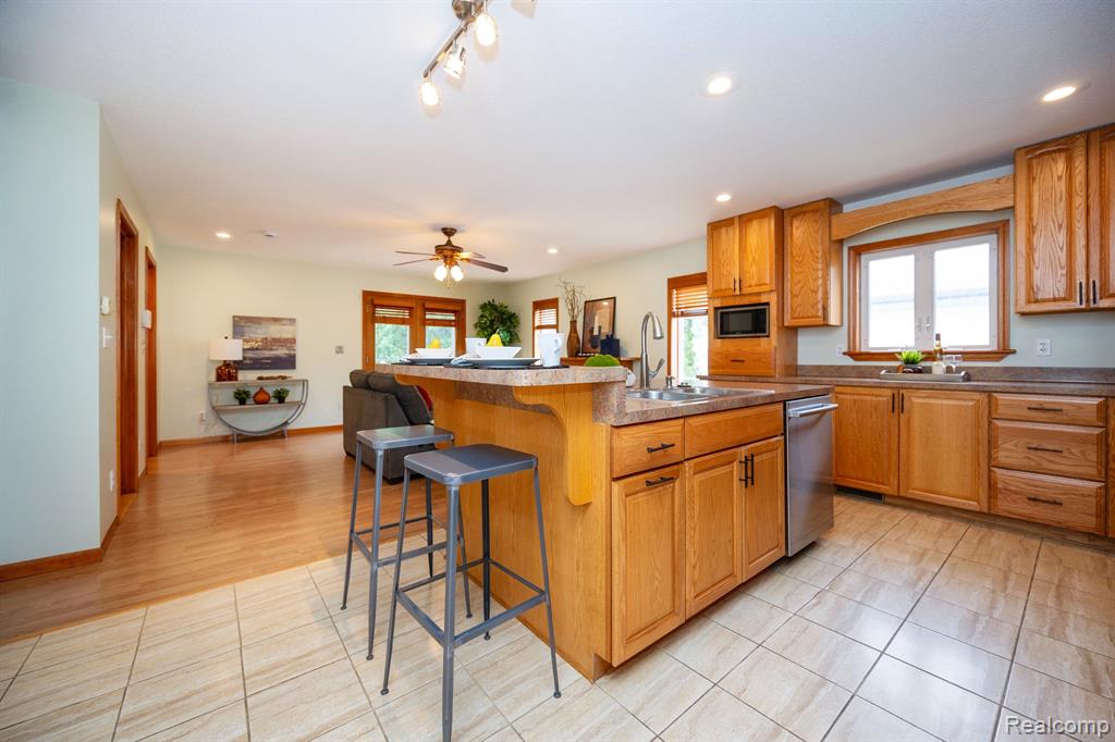 2540 SOUTHLAWN Street, Ypsilanti, MI 48197 — Photo 48