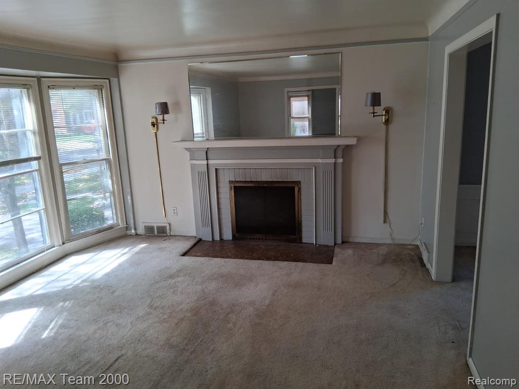 5228 Hillcrest Street, Detroit, MI 48236 — Photo 18