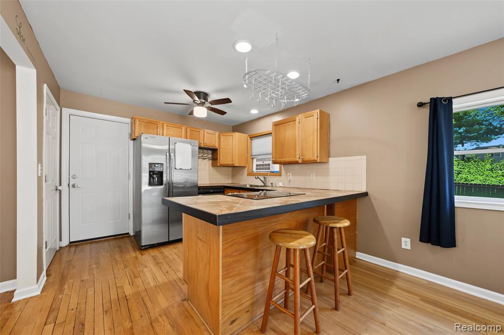 576 Brooks Avenue, Pontiac, MI 48340 — Photo 5