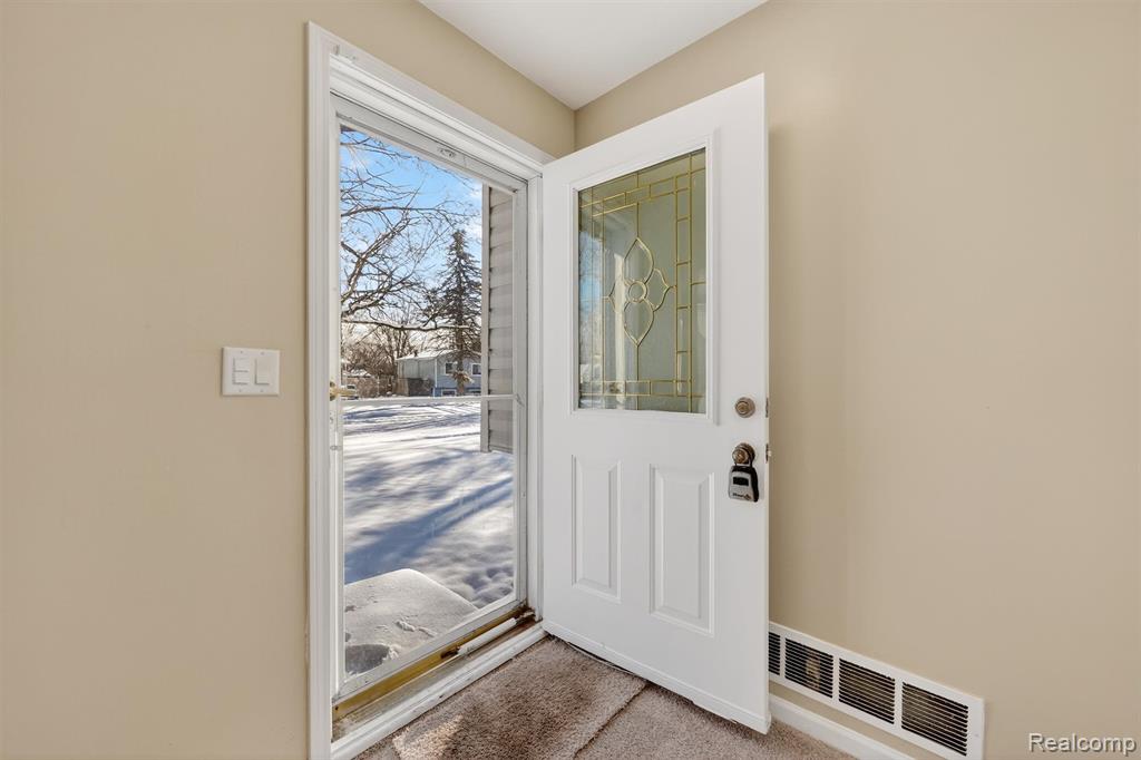 15654 Isabelle Street, Romulus, MI 48174 — Photo 3