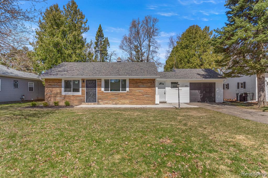 291 ALMONT Avenue, Almont, MI 48003 — front exterior