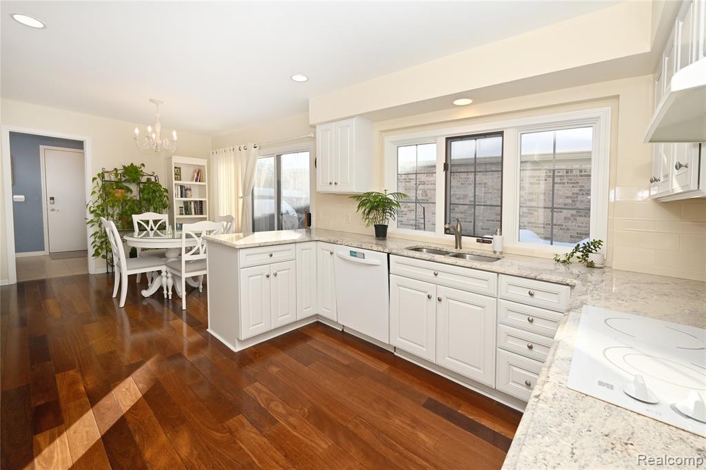 32095 SPRUCE Lane, 50, Beverly Hills, MI 48025 — Photo 11