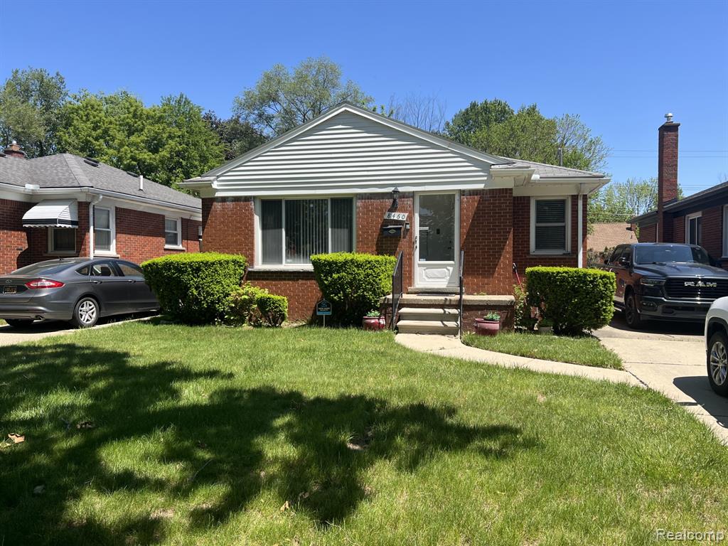 8460 Riverview Street, Dearborn Heights, MI 48127 — front exterior