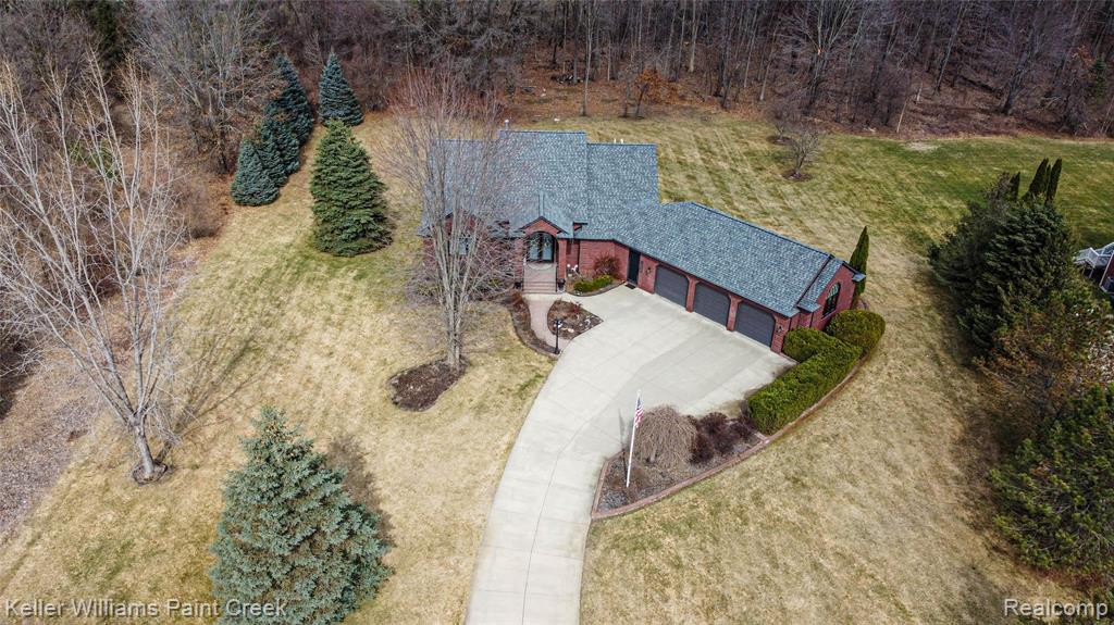 4998 Menominee Lane, Clarkston, MI 48348 — Photo 9