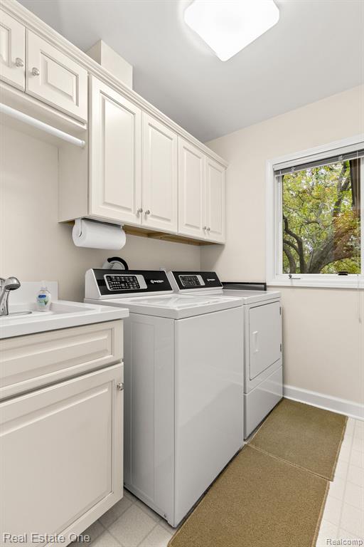 4342 MEADOW Lane, Orchard Lake Village, MI 48323 — Photo 19