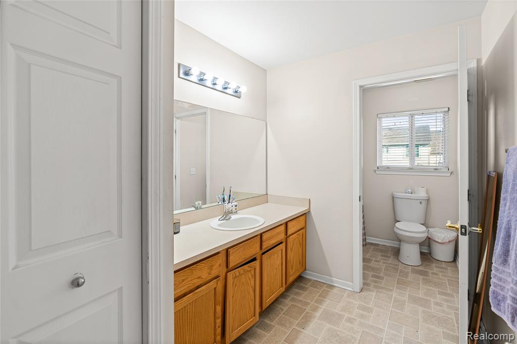 805 Columbia Drive, Flint, MI 48503 — Photo 25