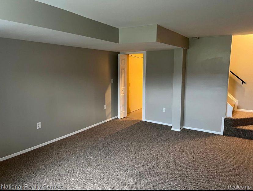 7210 BLUEWATER Drive, Clarkston, MI 48348 — Photo 18