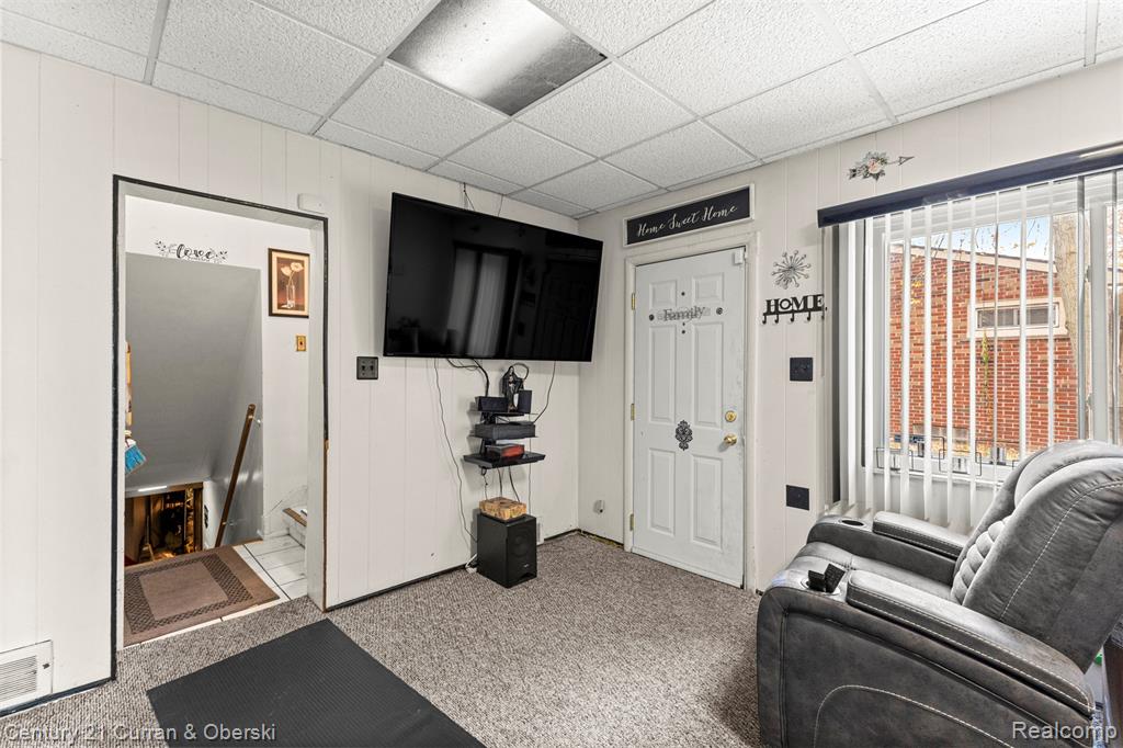 22151 Whitmore Street, Oak Park, MI 48237 — Photo 17
