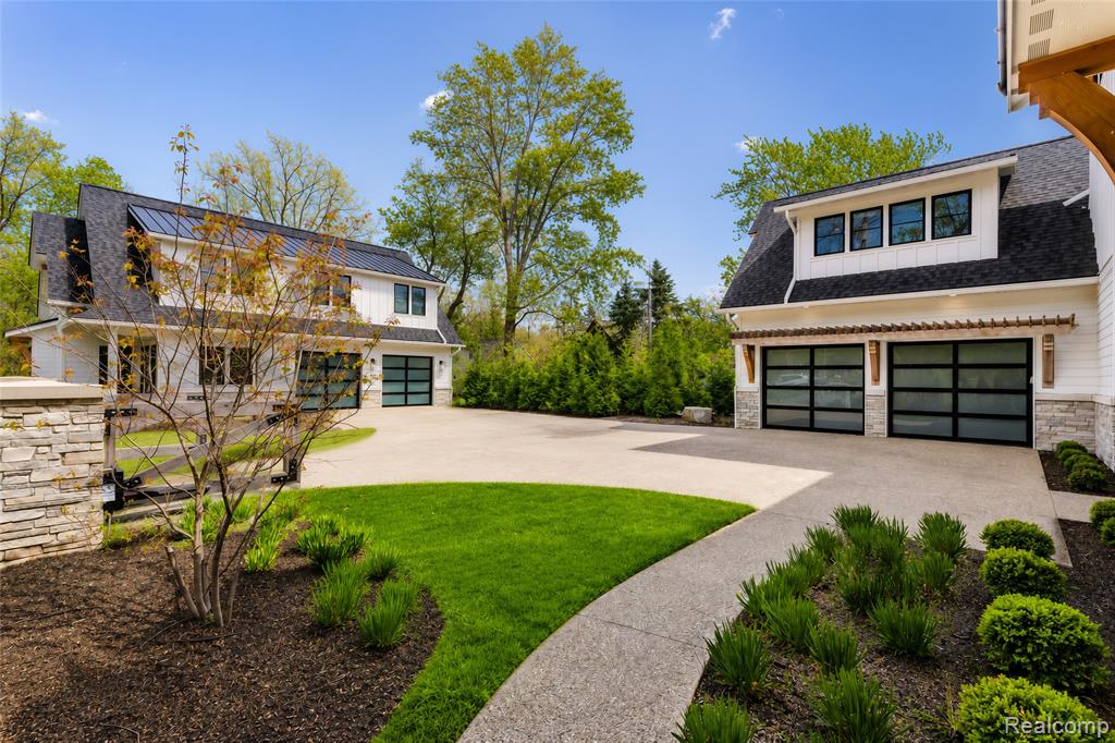 12530 Woodhull Landing, Fenton, MI 48430 — Photo 85
