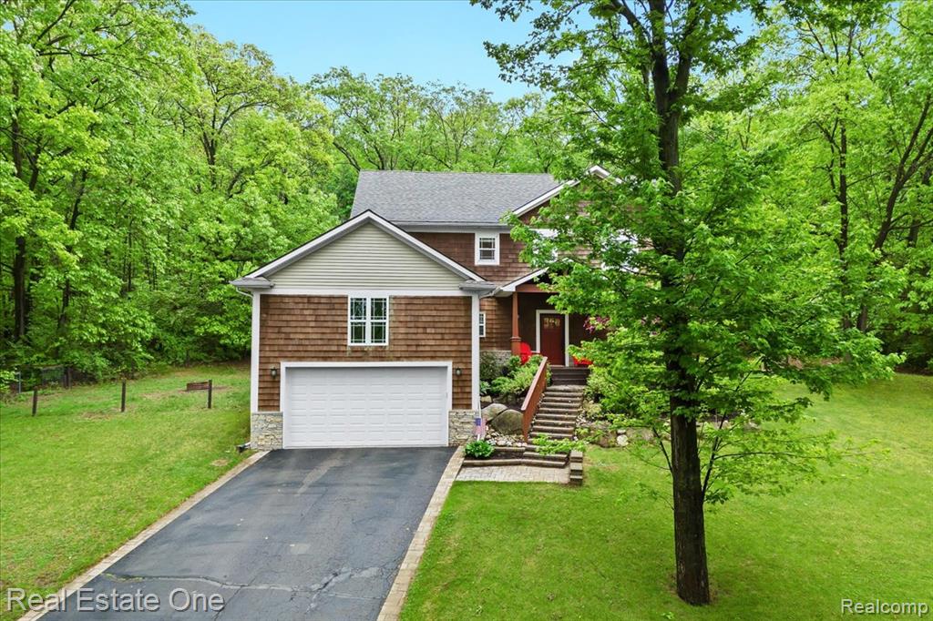 9327 VAN ANTWERP Road, Brighton, MI 48116 — Photo 37