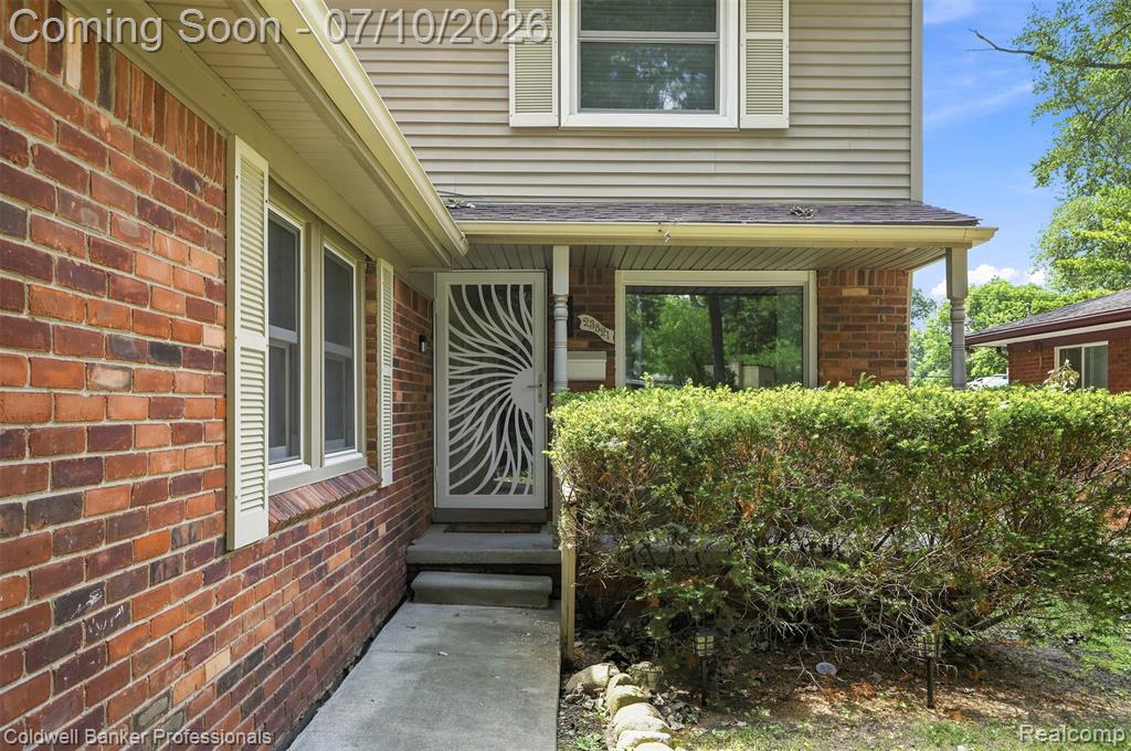 23821 Manistee Street, Oak Park, MI 48237 — Photo 4