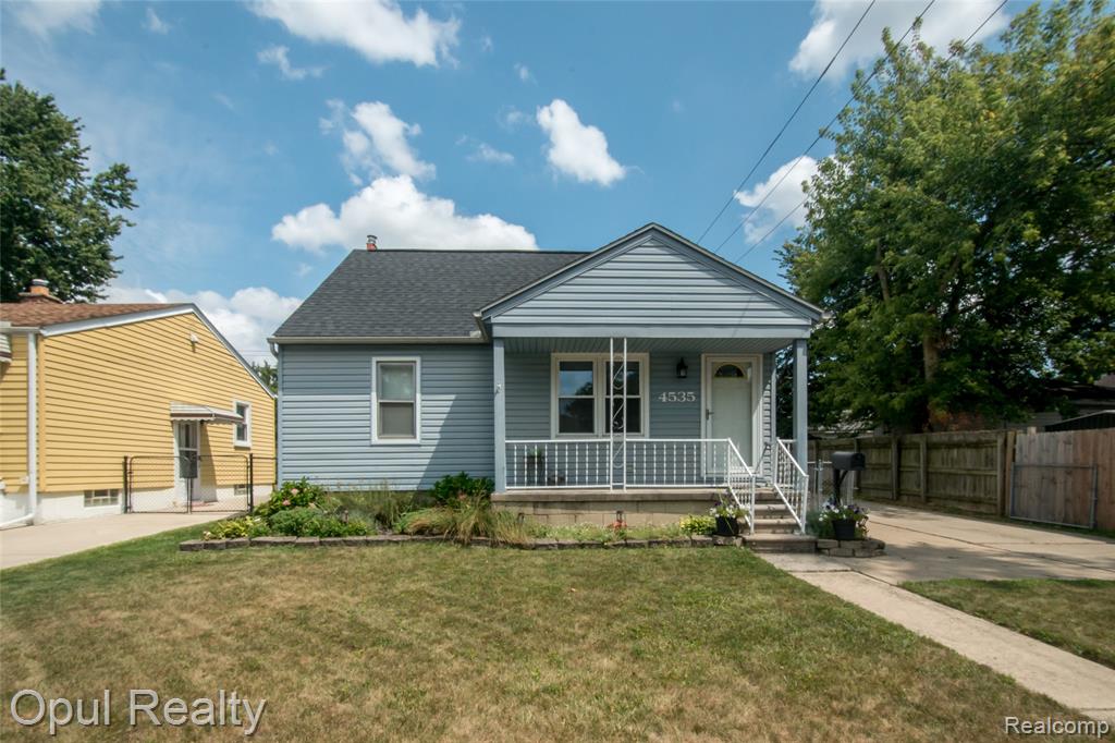 4535 Niagara Street, Wayne, MI 48184