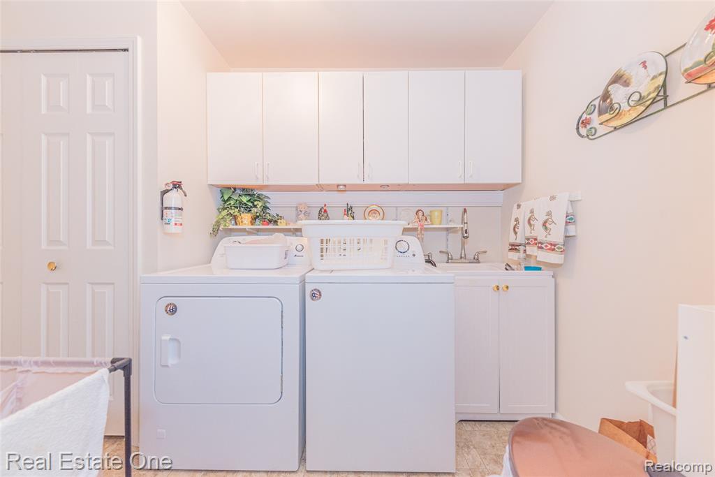 754 Challenging Trail, South Lyon, MI 48178 — Photo 10