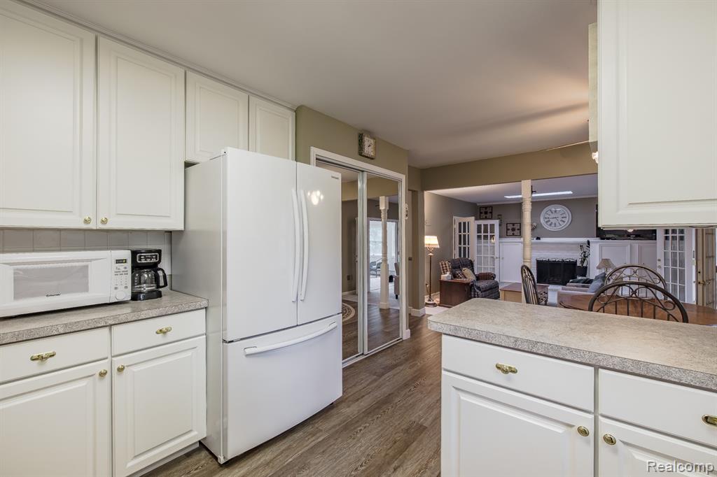 4154 Knollwood Drive, Grand Blanc, MI 48439 — Photo 12