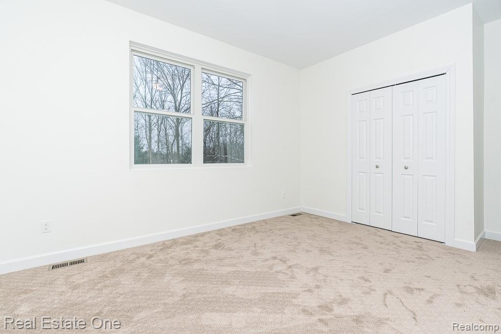 225 E Predmore Road, Oakland, MI — Photo 32