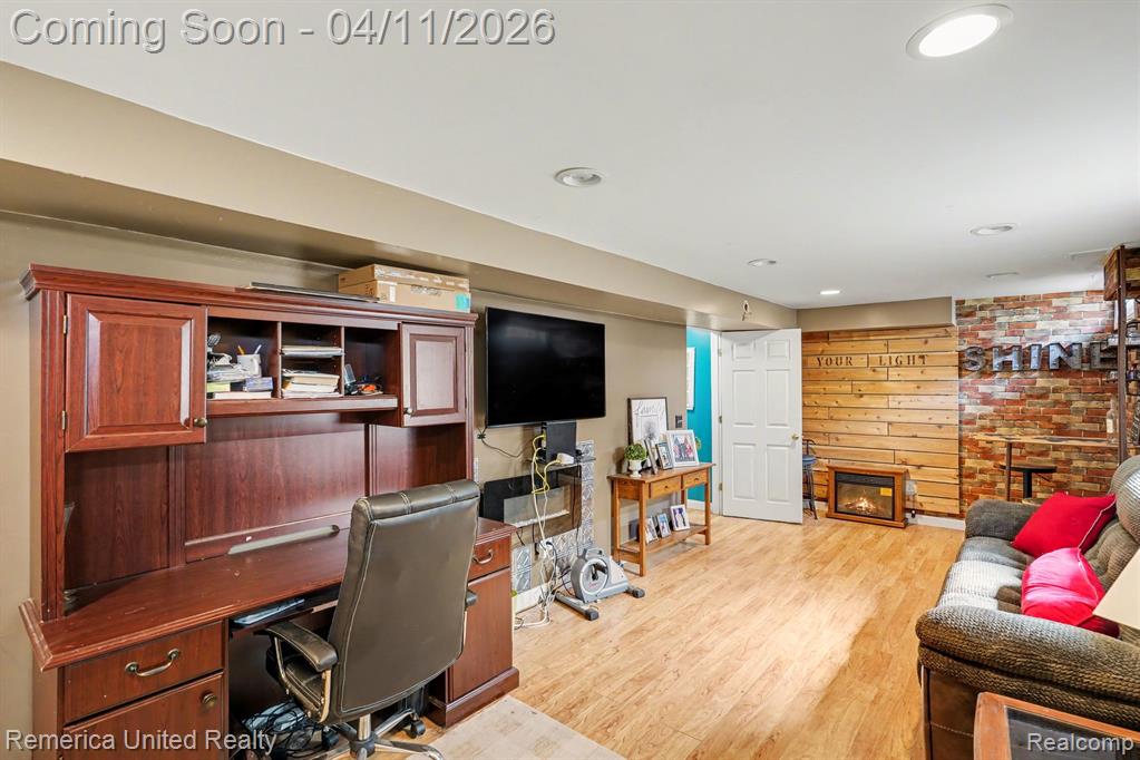 959 S Parkwood Drive, South Lyon, MI 48178 — Photo 20